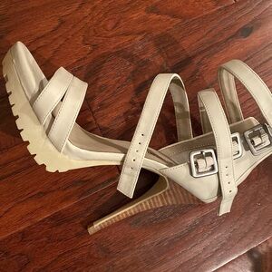 Women’s Gunmetal Brand Stilletto Shoe, size 38, Greige Color